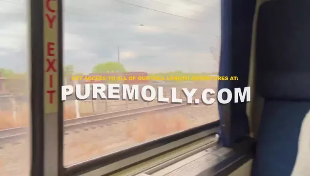 Блондинку трахнул в поезде за деньги. Смотреть онлайн порно видео
