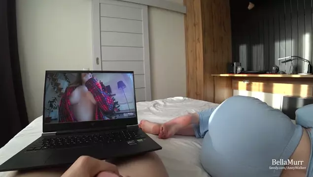 Порно видео: видео про секс сестра помогла брату
