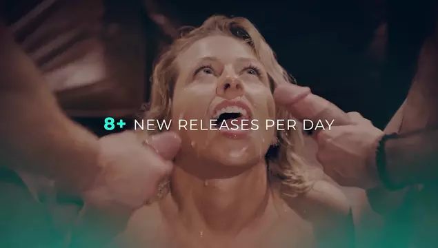 Нарезка порно видео с самой горячей блондинкой в мире